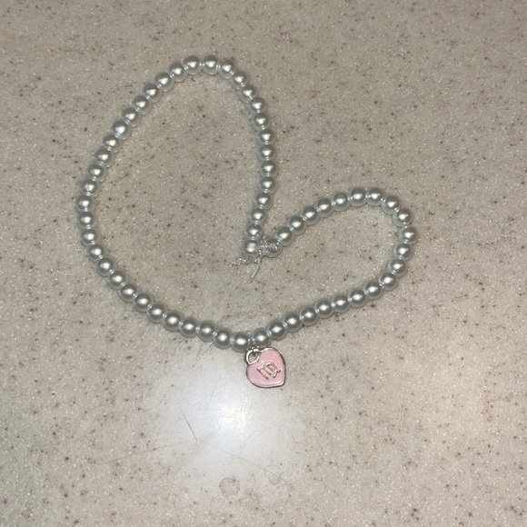 Bracelets - Picture 5 of 8